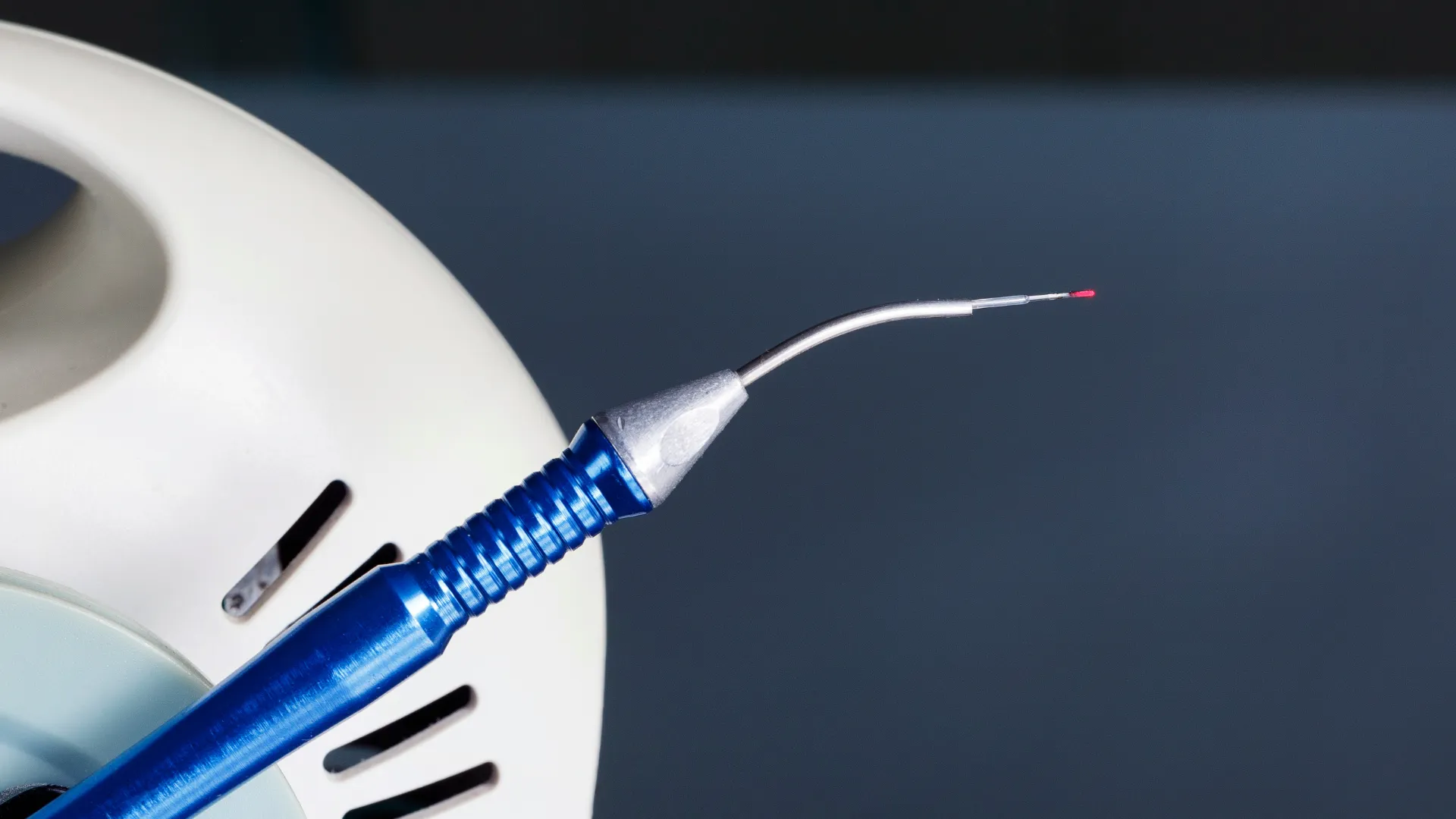 Laser dentistry technology supporting comfortable care